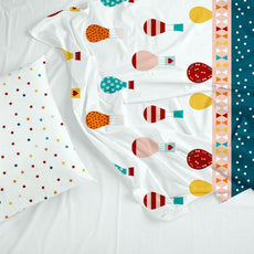 Playful Blue & Red Hot Air Balloon 100% Cotton Double Fitted Bedsheet, 144 TC, 78 x 60 Inches