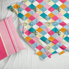 Pinky White Checkered 100% Cotton Flat Double Bedsheet, 144 TC