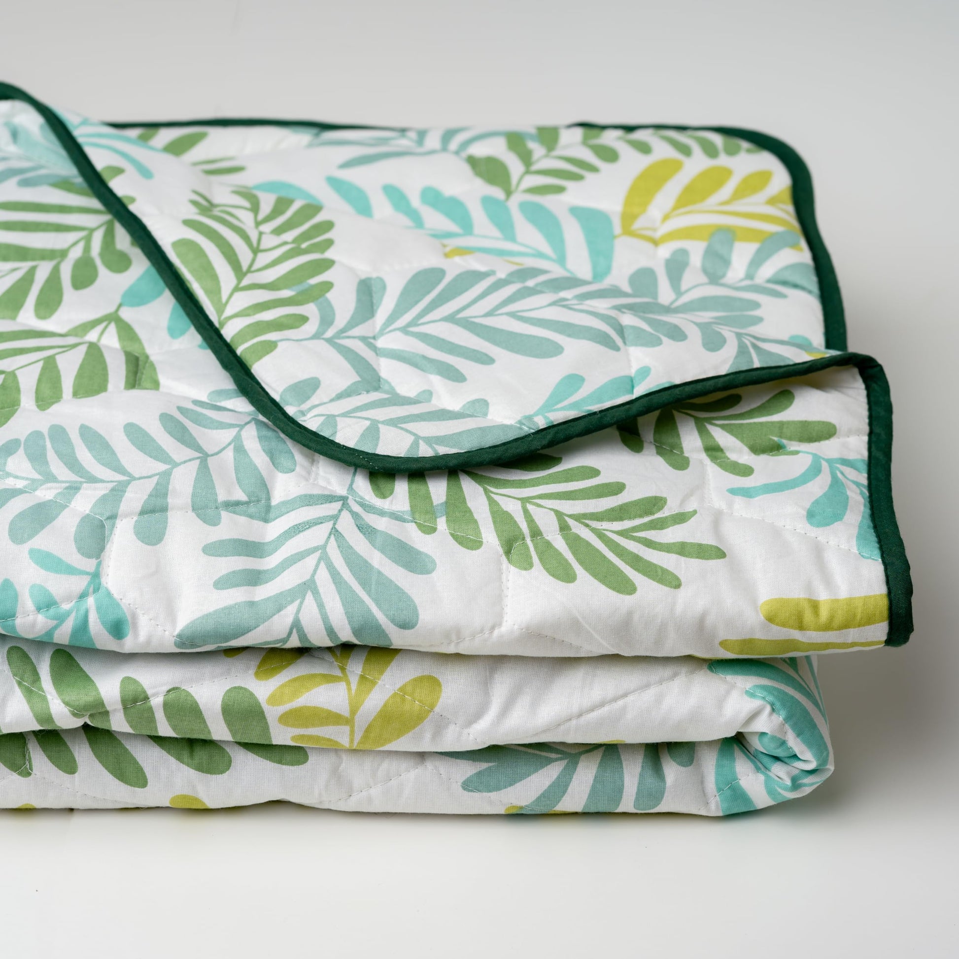 Green Leafy Haven 100% Cotton Reversible Comforter for Single Bed | 150 GSM Lightweight Winter Quilt | AC Blanket 54" x 84"