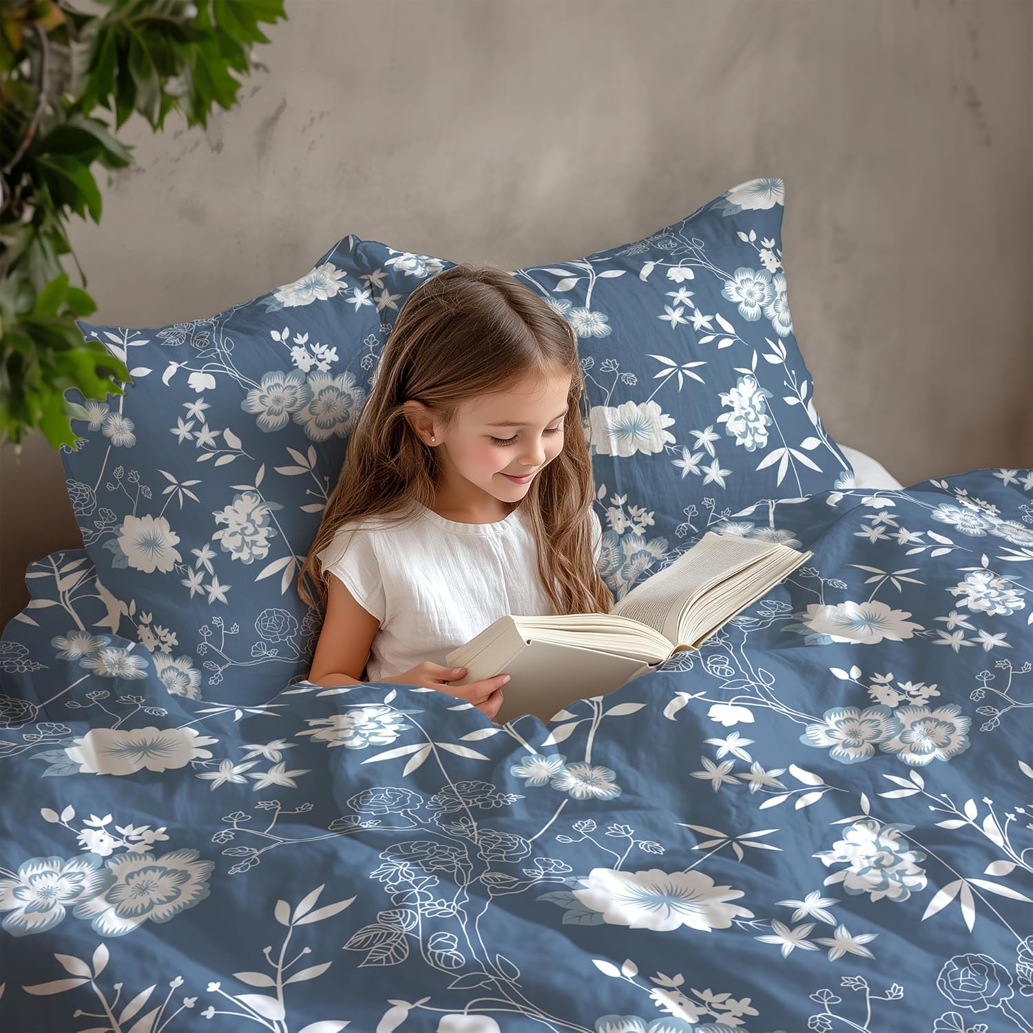 Indigo Blue Vine Blooms Soft & Breathable 100% Cotton Flat King Bedsheet, 144 TC