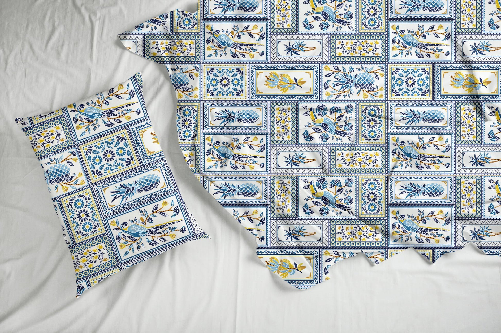 Royal Parrot Flora Print 100% Cotton King Size Bedsheet with 2 Pillow Covers, 144 TC, 104 x 104 Inches